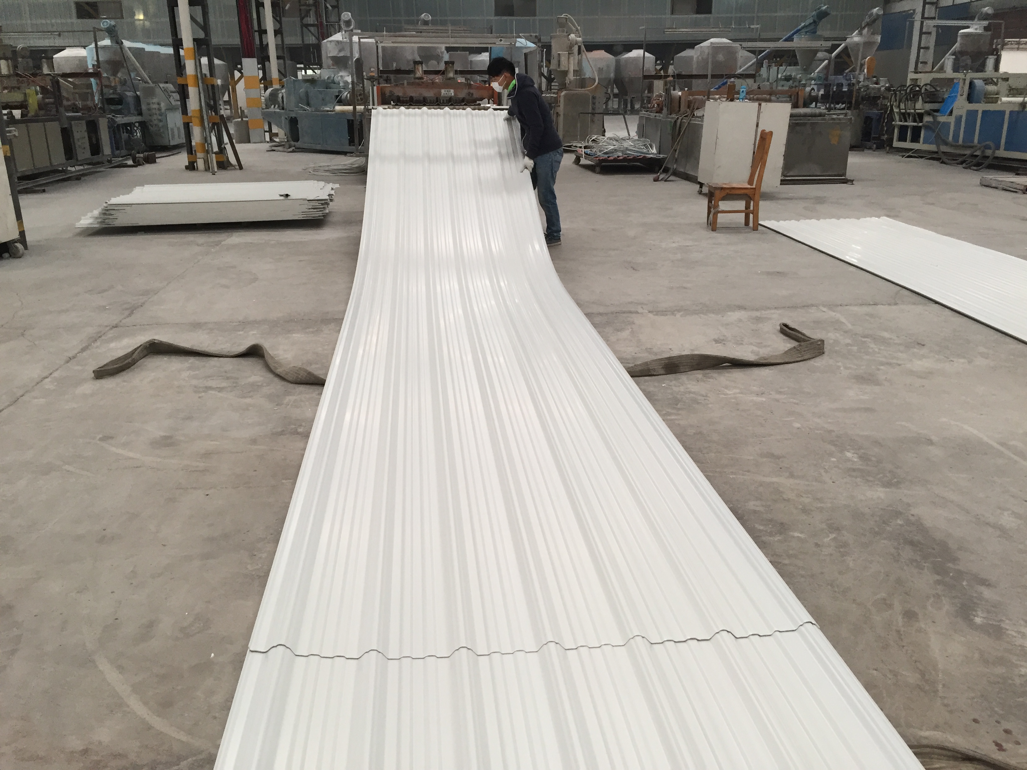 Cheap teja de pvc roof tile/fire proof water proof upvc plastic roof sheet for factory house/Colombia pvc corrugated roof tile